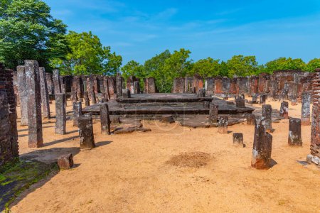 Téléchargez les photos : Alahana Pirivena à Polonnaruwa, Sri Lanka. - en image libre de droit