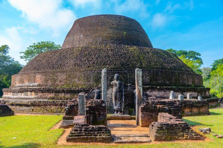 Téléchargez les photos : Pabalu Vihara à polonnaruwa au Sri Lanka. - en image libre de droit
