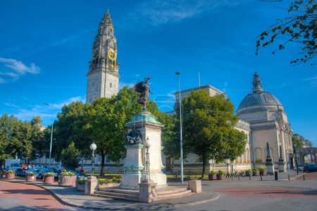 Téléchargez les photos : Vue de la mairie de Cardiff au Pays de Galles. - en image libre de droit