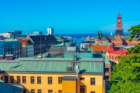 Téléchargez les photos : Vue panoramique de la ville suédoise Helsingborg. - en image libre de droit