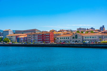 Foto de Pontevedra, España, 10 de junio de 2022: Vista del paseo fluvial en Pontevedra España - Imagen libre de derechos