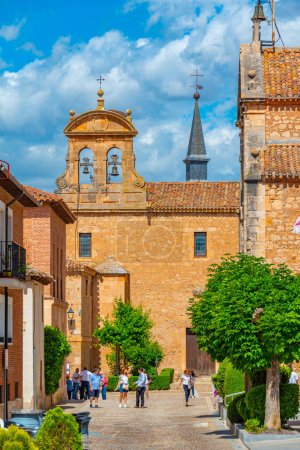 Téléchargez les photos : Lerma, Espagne, 4 juin 2022 : Monasterio de la Ascension de Nuestro Se ou dans la ville espagnole Lerma. - en image libre de droit