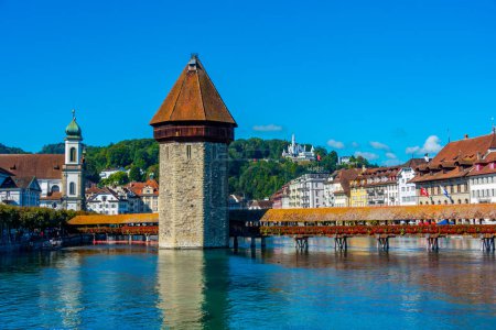 Téléchargez les photos : Luzern, Suisse, 20 septembre 2022 : Panorama de Kapellbruecke à Luzern. - en image libre de droit