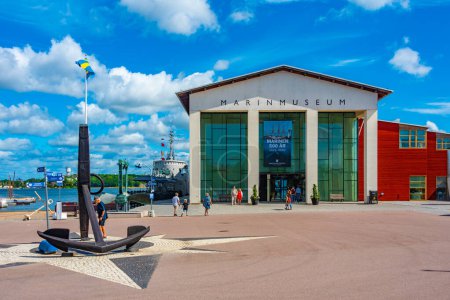 Téléchargez les photos : Karlskrona, Suède, 14 juillet 2022 : Musée maritime dans le port de Karlskrona, Suède. - en image libre de droit
