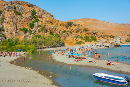 Foto de Preveli, Grecia, 20 de agosto de 2022: Preveli beach at Greek island Creta. - Imagen libre de derechos