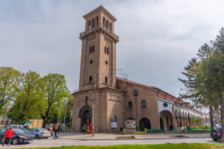 Téléchargez les photos : Pazardjik, Bulgarie, 22 avril 2022 : Eglise cathédrale Sveta Bogorodica à Pazardjik, Bulgarie. - en image libre de droit