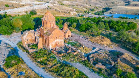 Sonnenuntergang der Marmashen-Kirche in Armenien