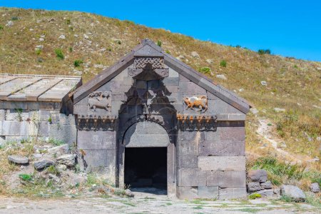 Día de verano en Selim Caravanserai en Armenia