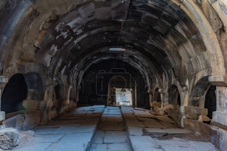 Téléchargez les photos : Ruines de Selim Caravansera en Arménie - en image libre de droit
