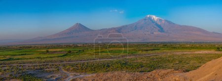 Vue du lever du soleil sur la montagne Ararat en Turquie