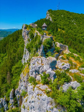 Téléchargez les photos : Forteresse Stari Grad Kljuc en Bosnie-Herzégovine - en image libre de droit