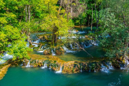Téléchargez les photos : Cascades Great Una en Bosnie-Herzégovine - en image libre de droit