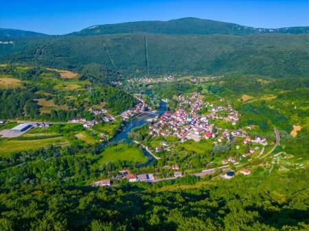 Téléchargez les photos : Ville de Kulen Vakuf en Bosnie-Herzégovine - en image libre de droit