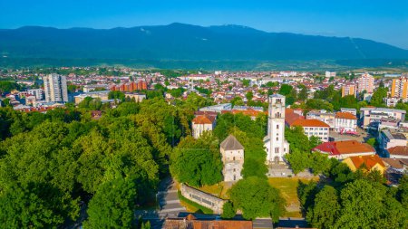 Téléchargez les photos : Vue aérienne du centre-ville de Bihac, Bosnie-Herzégovine - en image libre de droit