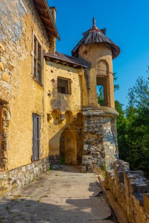 Das Innere der Burg Ostrozac in Bosnien und Herzegowina