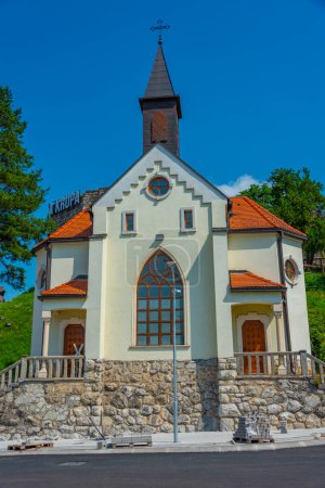 Téléchargez les photos : Eglise de Sainte Vierge Marie à Bosanska Kurpa en Bosnie-Herzégovine - en image libre de droit