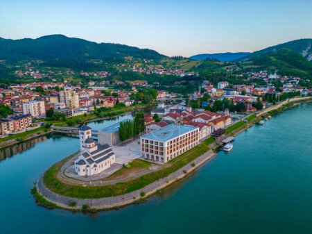 Sonnenaufgang Blick auf Andricgrad in Bosnien und Herzegowina