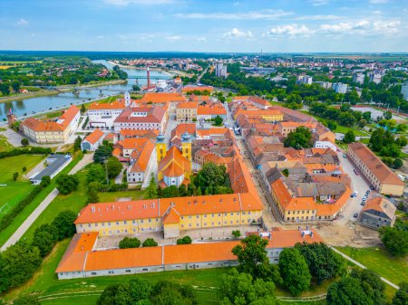 Vista aérea del casco antiguo de Osijek, Croacia