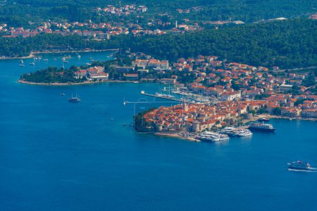 Vista aérea de la ciudad de Korcula en Croacia