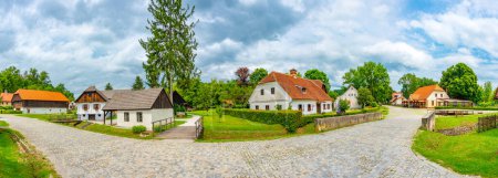 Historische Häuser im kroatischen Ethno-Dorf Kumrovec