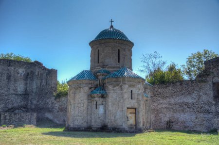 Foto de Iglesia de la Fortaleza Kvetera en Georgia durante el verano - Imagen libre de derechos