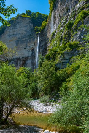 Okatse (Kinchkha) Grande cascade près de Kutaisi en Géorgie