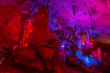 Imereti-Höhlen im Sataplia-Naturreservat bei Kutaisi, Georgien