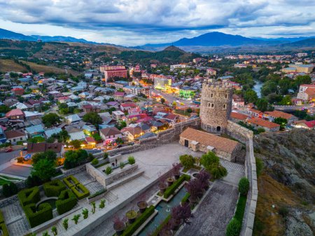 Vista panorámica del castillo de Akhaltsikhe (Rabati) en Georgia