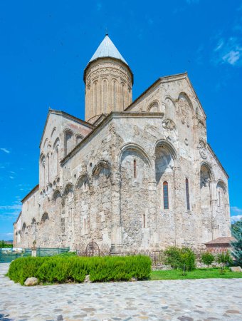 Día de verano en el Monasterio de Alaverdi en Georgia
