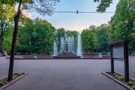 Téléchargez les photos : Stephen le Grand Central Park dans la capitale moldove Chisinau - en image libre de droit