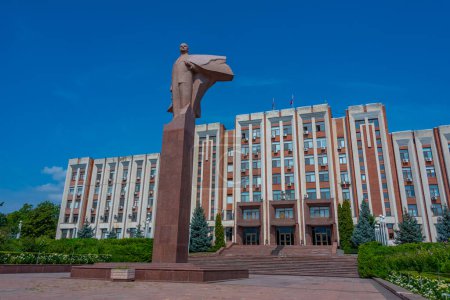 Photo for Lenin statue in front of the Transnistrian Government in Tiraspol, Moldova - Royalty Free Image