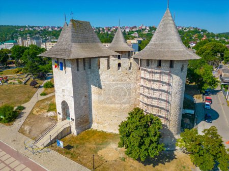 Téléchargez les photos : Forteresse de Soroca vue lors d'une journée ensoleillée en Moldavie - en image libre de droit