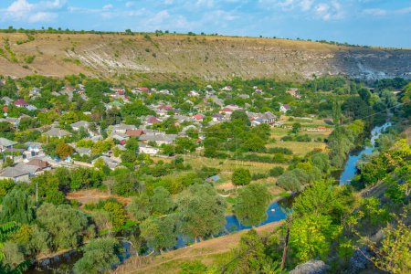 Vista panorámica del pueblo de Trebujeni en Moldavia