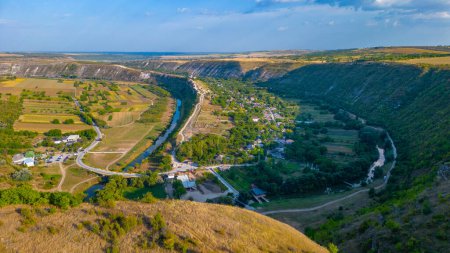 Foto de Vista panorámica del pueblo de Butuceni en Moldavia - Imagen libre de derechos