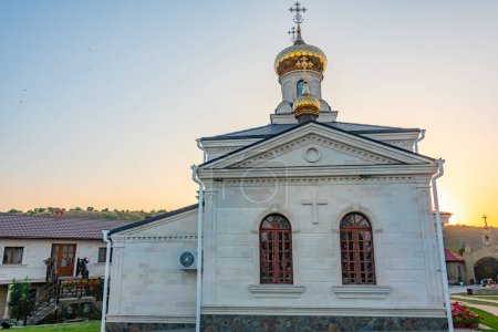 Iglesia de Santa María en Orheiul Vechi en Moldavia