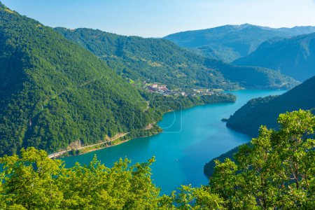 Panorama der Piva-Schlucht in Montenegro