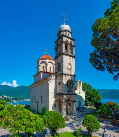 Monasterio de Savina cerca de Herceg Novi en Montenegro
