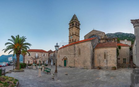 Iglesia de San Nicolás en Perast, Montenegro