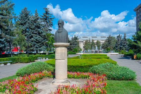 Sculpture of Nicolae Iorga in the center of ploiesti, Romania