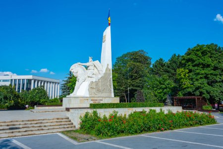 Foto de Estatua ecuestre de Bogdan I en Radauti, Rumania - Imagen libre de derechos