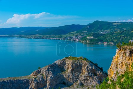 Forteresse de Cetatea Ladislau surplombant le Danube à la frontière avec la Serbie