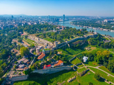 Vista panorámica de la fortaleza de Kalemegdan en la capital serbia Belgrado
