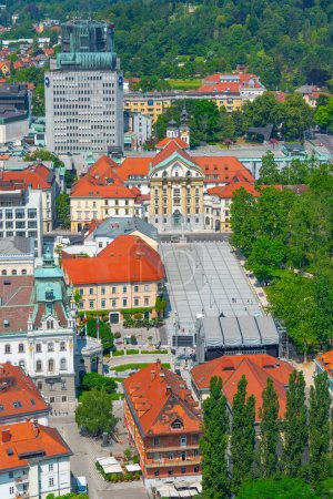 Luftaufnahme des Kongressplatzes in Ljubljana, Slowenien
