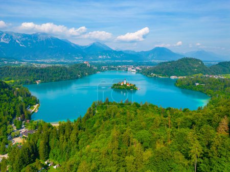 Vue aérienne du lac de Bled en Slovénie
