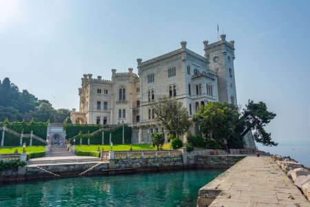 Castello di Miramare en ville italienne Trieste