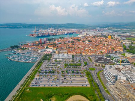 Vista aérea de la ciudad eslovena de Koper
