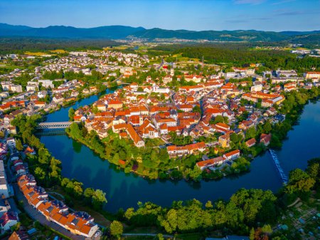 Luftaufnahme von Novo Mesto in Slowenien
