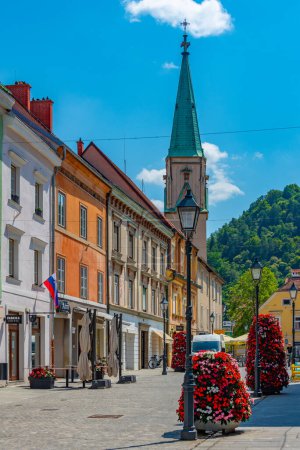 Calle en el centro histórico de Celje, Eslovenia