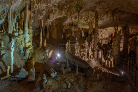 Foto de Formaciones geológicas en la cueva de Postojna en Eslovenia - Imagen libre de derechos