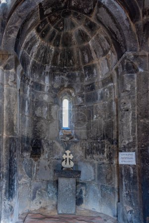 Foto de Haghpat, Armenia, 5 de septiembre de 2023: Interior del día soleado en el complejo del monasterio Haghpat en Armenia - Imagen libre de derechos